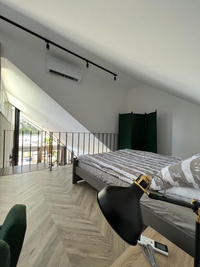 Beige Villa บาลาทอนเคเนเช ภายนอก รูปภาพ